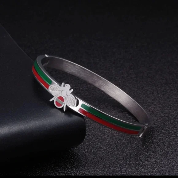 Bee bangle - Picture 2 of 2